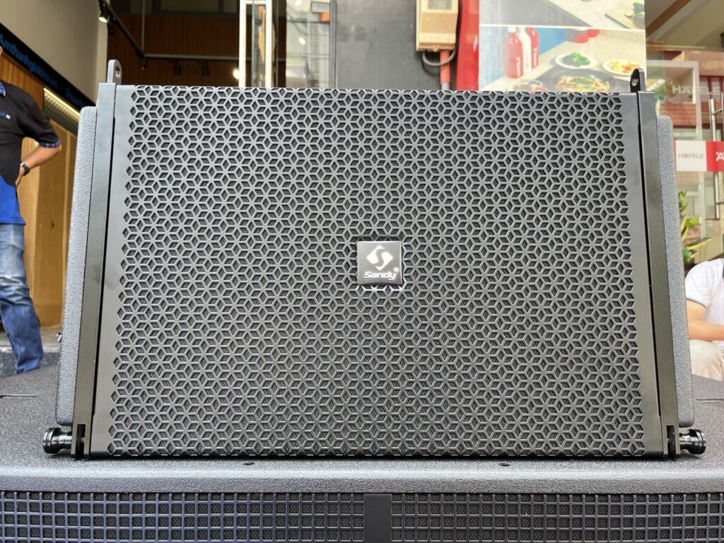 mặt trước Loa Full Array Sandy LE12