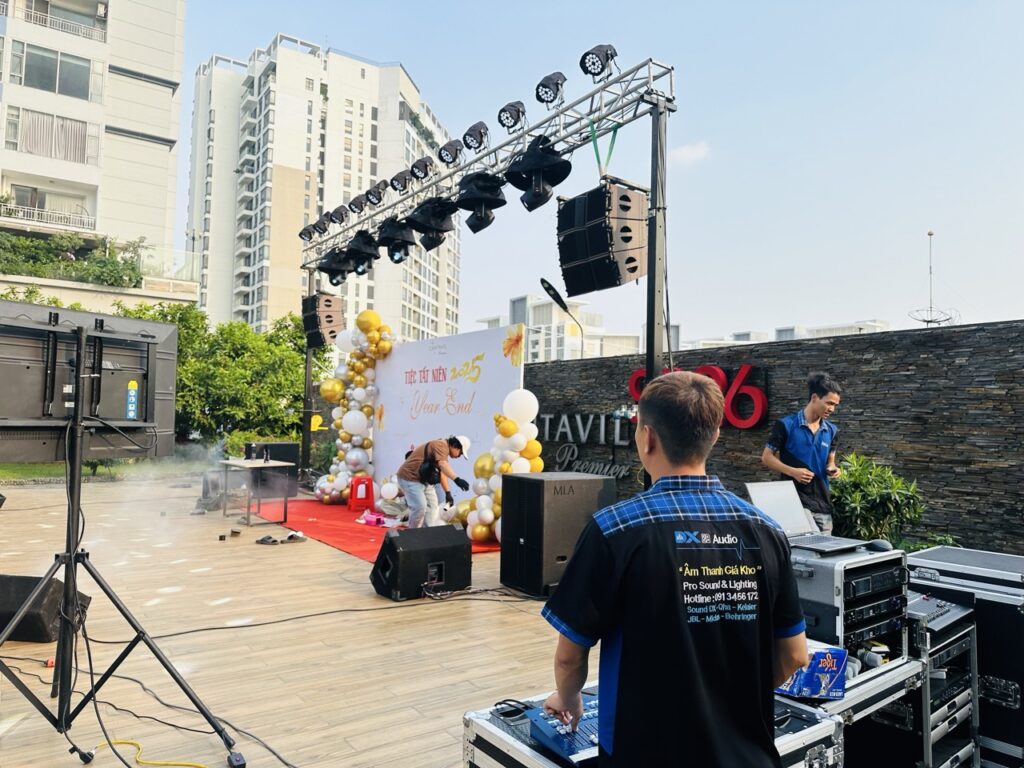 Loa Qha tại sự kiện tất niên