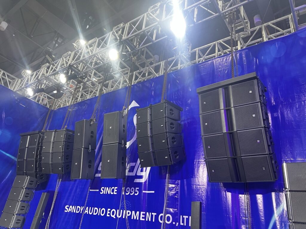 các dòng loa array sandy cho sự kiện