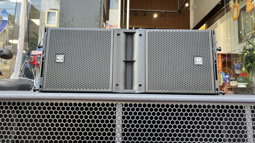loa array Sandy Audio J10